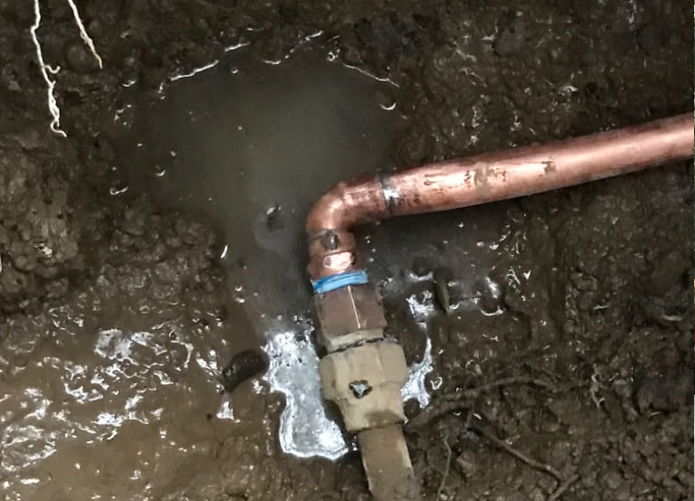 broken leaky pipe repair